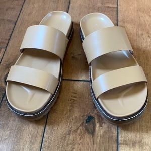 Madewell The Charlie Double-Strap Slide Sandal size 8 in Desert Camel.